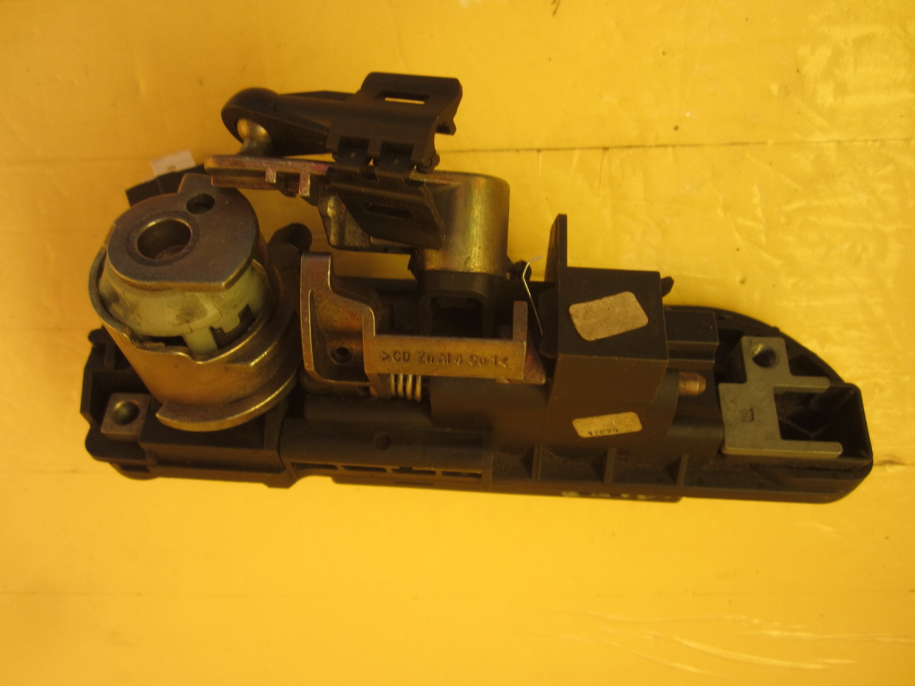 Mercedes Benz R230 SL500 SL600 SL55 AMG Rear Trunk Lid Lock Latch